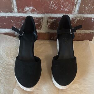 Elegant Black Wedge Sandals